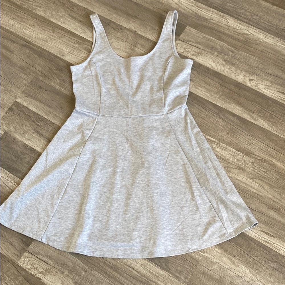 💜 Chic Light Gray Sleeveless Dress - Picture 2 of 2
